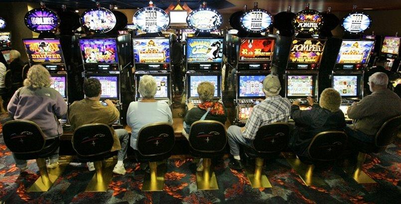 Khám phá tiện ích và ưu điểm nổi bật của online casino platform hàng đầu hiện nay